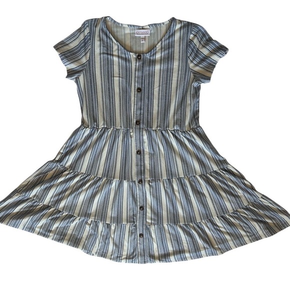 Shyanne‎ White and Blue 3 Tier Ruffle Dress Size Junior XL - Picture 4 of 5